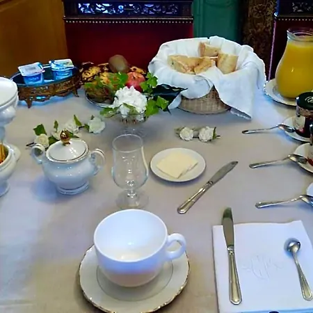 فندق مبيت وإفطار Propriete Charbaymond