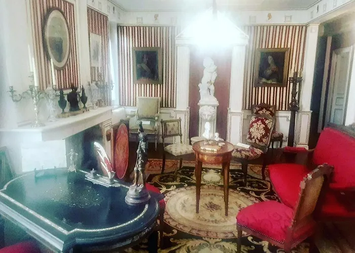 Propriete Charbaymond Bed & Breakfast *